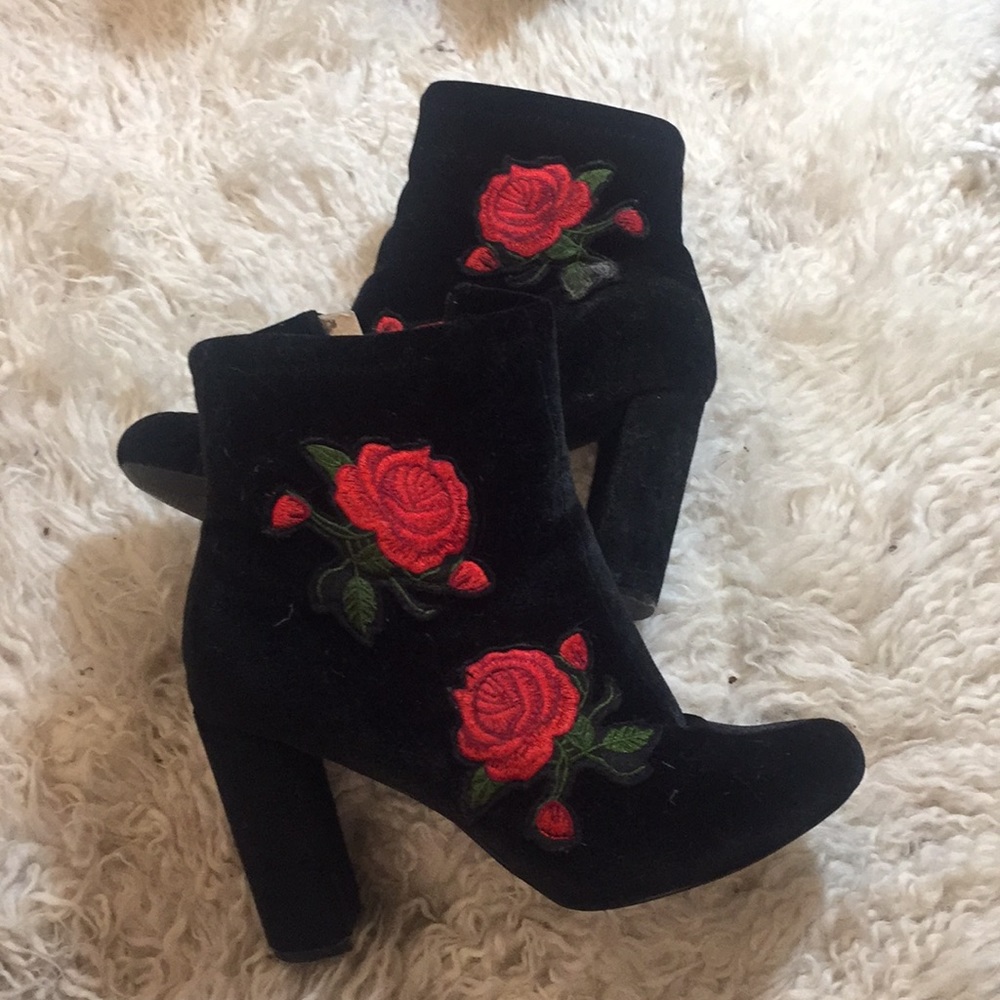 Velvet Rose printed healboots
